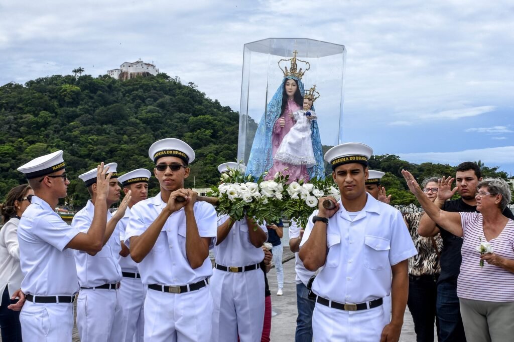 Mais de mil policiais fazem a segurança dos fiéis na Romaria de Nossa Senhora da Penha